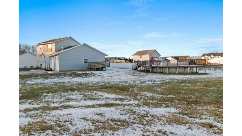 1027 Maple Vista Court Seymour, WI 54165 by Exit Elite Realty - OFF-D: 920-540-3505 $449,500