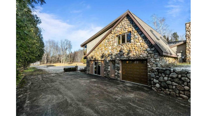 6404 S Chase Road Little Suamico, WI 54171 by Coldwell Banker Real Estate Group $414,900