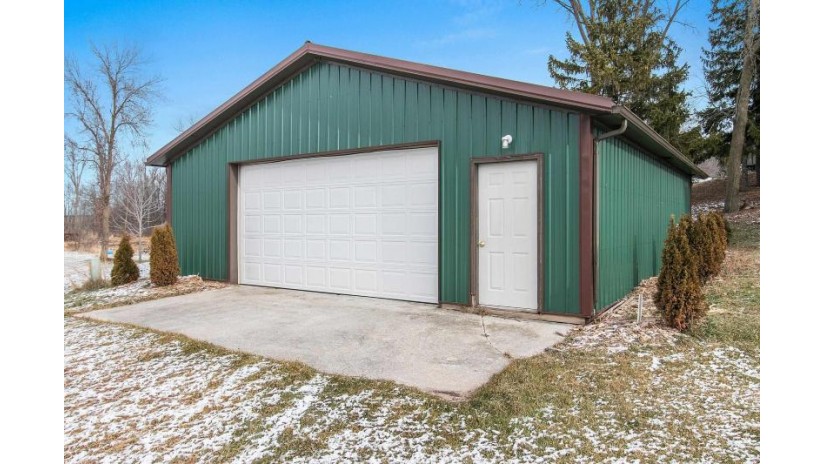 3237 Mill Road Morrison, WI 54126 by Town & Country Real Estate $599,900