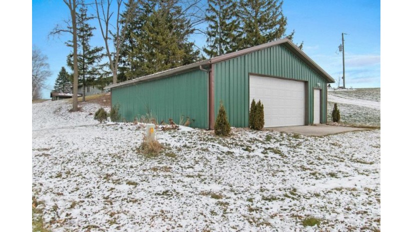 3237 Mill Road Morrison, WI 54126 by Town & Country Real Estate $599,900