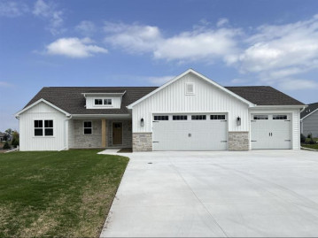 2195 Softwind Road, Fox Crossing, WI 54956