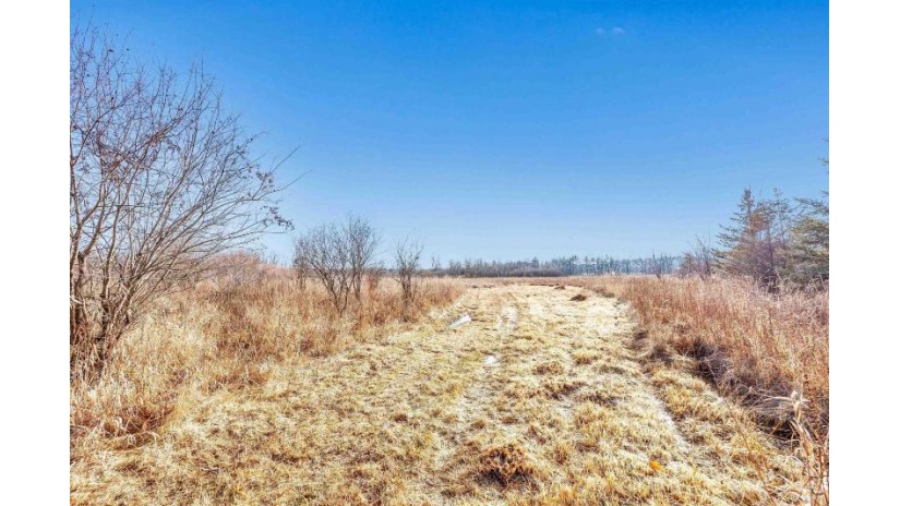 N4281 County Rd K Waupaca, WI 54983 by Keller Williams Fox Cities $314,900