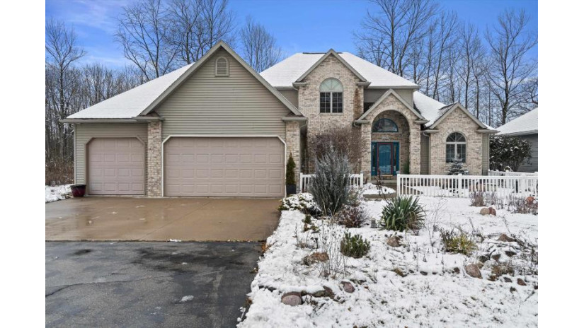 773 Terra Cotta Drive Neenah, WI 54956 by Cardinal Realty, Llc - PREF: 920-268-8209 $550,000