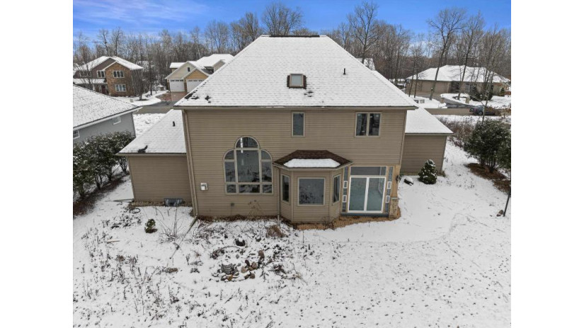 773 Terra Cotta Drive Neenah, WI 54956 by Cardinal Realty, Llc - PREF: 920-268-8209 $550,000