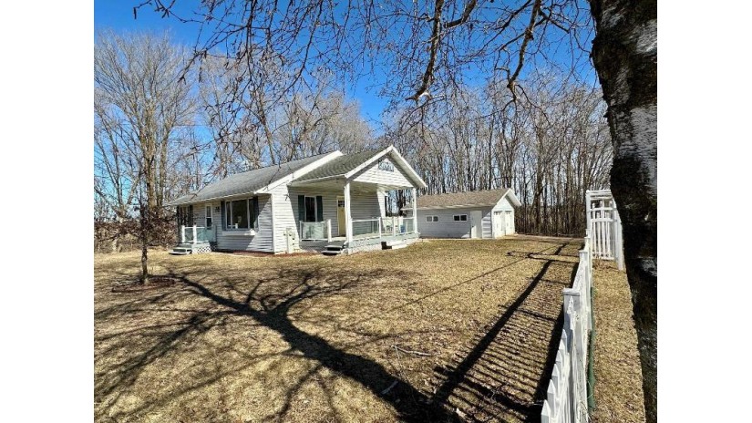 W10690 Geider Road Red Springs, WI 54128 by RE/MAX North Winds Realty, LLC $169,500