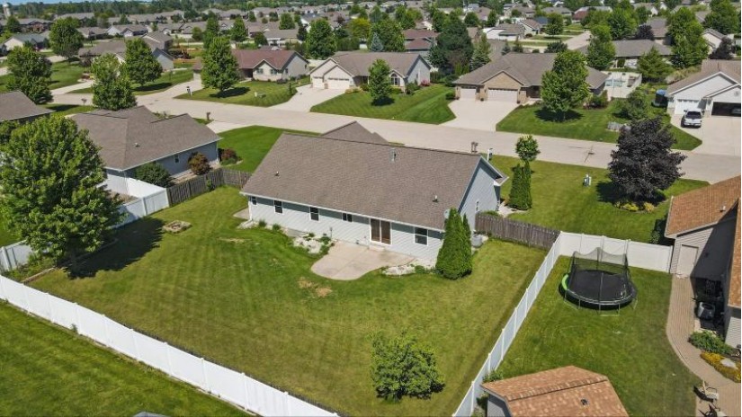 1576 Park Haven Road Lawrence, WI 54115 by Realty Executives Fortitude $488,000