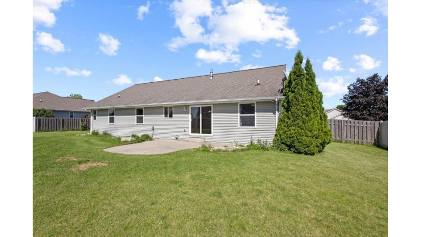 1576 Park Haven Road Lawrence, WI 54115 by Realty Executives Fortitude $488,000