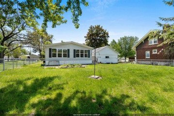 715 Oak Street, Shawano, WI 54166