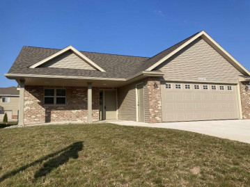 2351 E Plank Circle 1, Appleton, WI 54915-7307