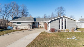 1314 W Sunset Drive, Kimberly, WI 54136