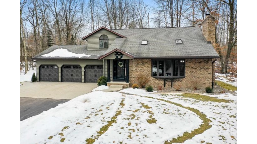 6298 Aspen Drive Little Suamico, WI 54171 by Whitetail Dreams Re Dba Iola Realty $659,900