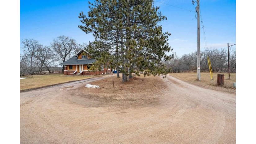 N7462 County Road G Red Springs, WI 54128 by Berkshire Hathaway Hs Bay Area Realty $210,000