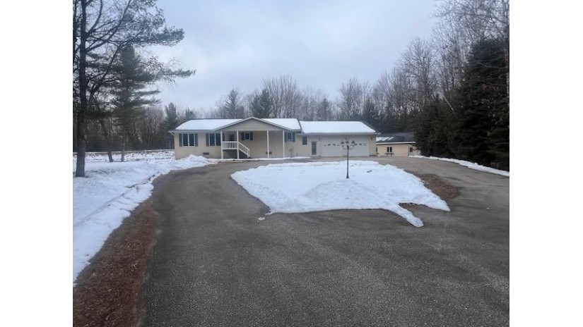 8185 County Rd V Maple Valley, WI 54124 by Keller Williams Green Bay - OFF-D: 920-309-1037 $319,500