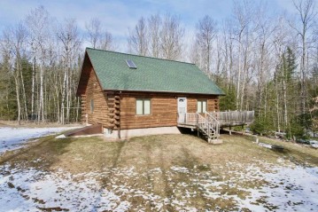 W5083 E Hardwood Lane, Lake, WI 54159