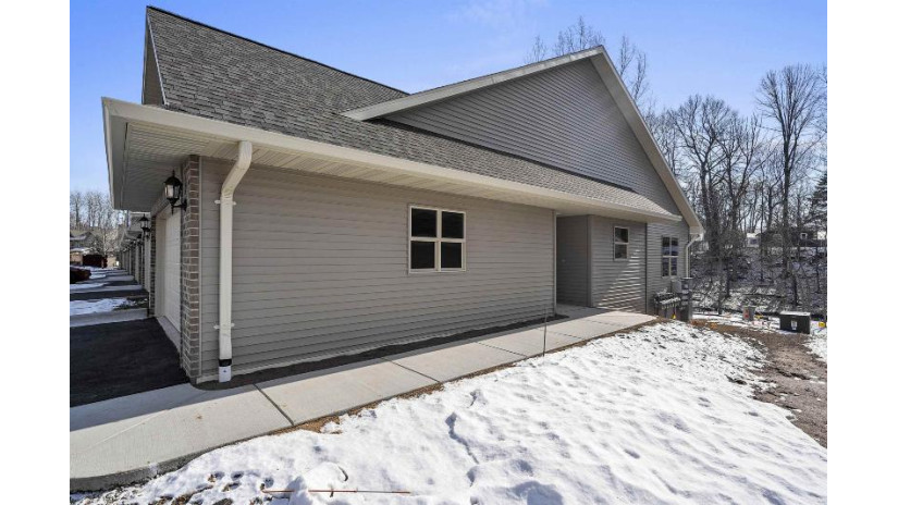 2447-7 Remington Road 7 Green Bay, WI 54302 by Resource One Realty, Llc - OFF-D: 920-255-6580 $439,900