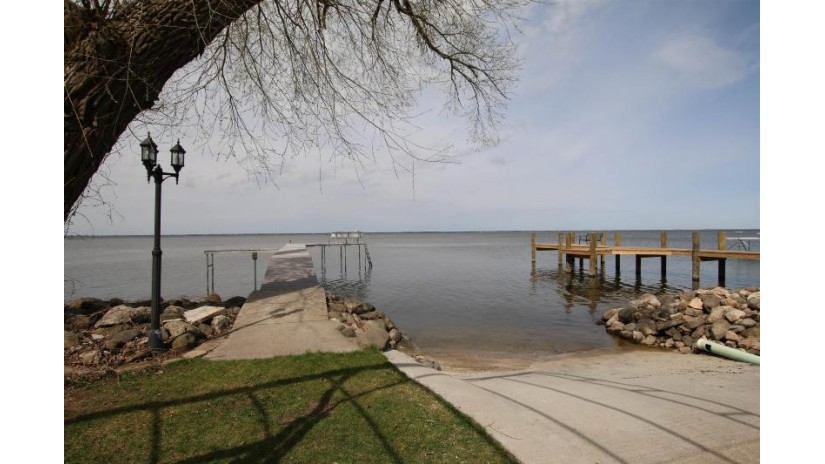 N7762 Sandy Beach Road Taycheedah, WI 54935 by Adashun Jones, Inc. - OFF-D: 920-923-4433 $849,900