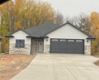 2683 Chambers Crossing, Suamico, WI 54313