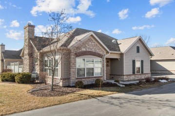 2127 E Sienna Way, Appleton, WI 54913