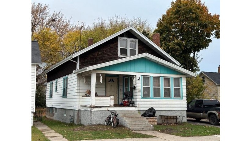 1006 15th Avenue Menominee, MI 49858 by Broadway Real Estate $57,559