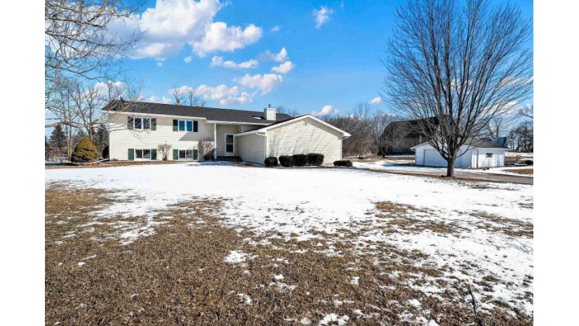 1771 S County Rd T Eaton, WI 54311 by Resource One Realty, Llc - OFF-D: 920-370-0162 $449,900