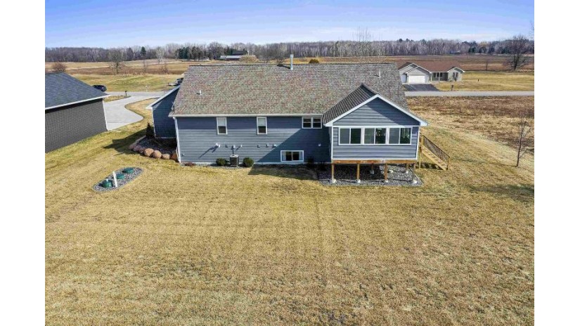 461 Glenview Way Little Suamico, WI 54141 by Micoley.com Llc - deanar@micoley.com $569,900