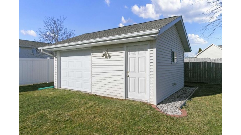 2549 Gemini Road Bellevue, WI 54311 by Coldwell Banker Real Estate Group $335,000