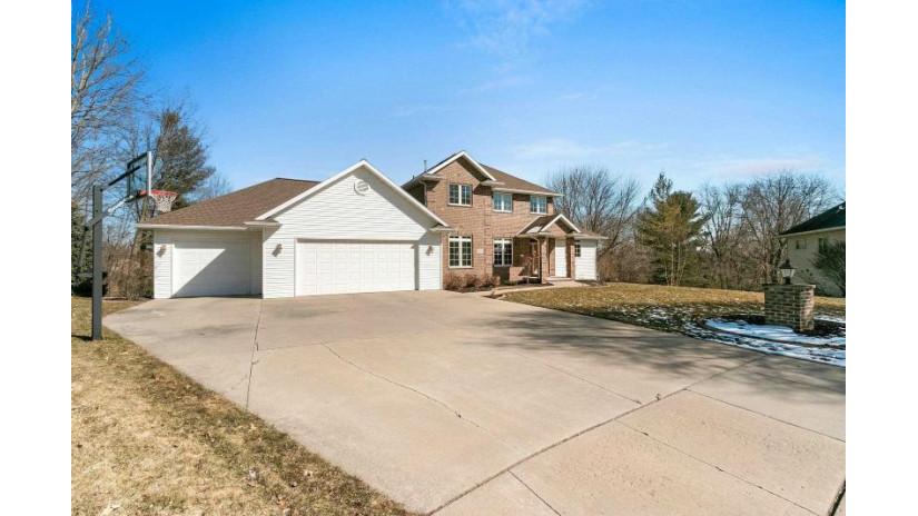 2789 Ichabod Lane Howard, WI 54313 by Mahler Sotheby'S International Realty $620,000