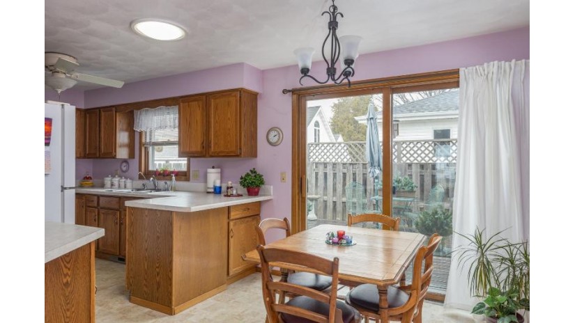 744 E Pacific Street Appleton, WI 54911 by Century 21 Affiliated - PREF: 920-470-9692 $249,900