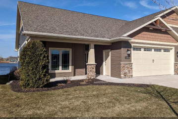 1331 Prairie Lake Circle, Fox Crossing, WI 54956