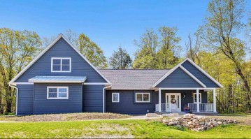 5526 Greenview Drive, Egg Harbor, WI 54235