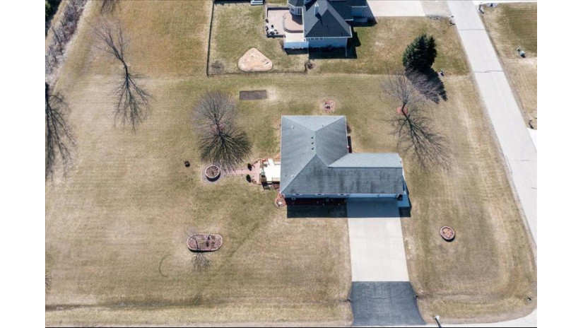 4630 Stonefield Drive Black Wolf, WI 54902 by Expert Real Estate Partners, Llc - CELL: 920-203-9192 $459,900