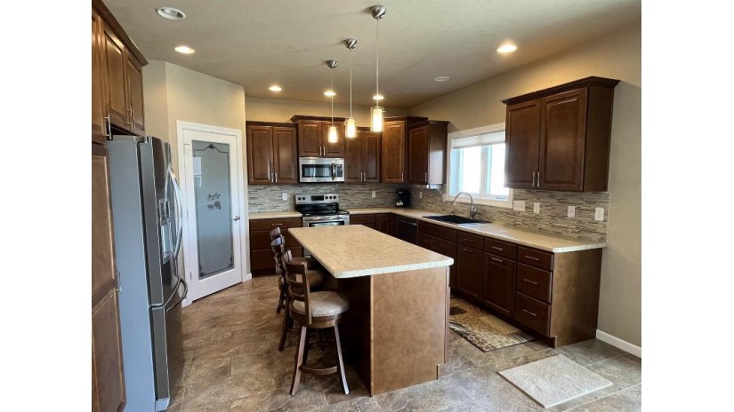 1201 Kathleen Court Kimberly, WI 54915 by Foxcityhomes.com, Llc $668,000