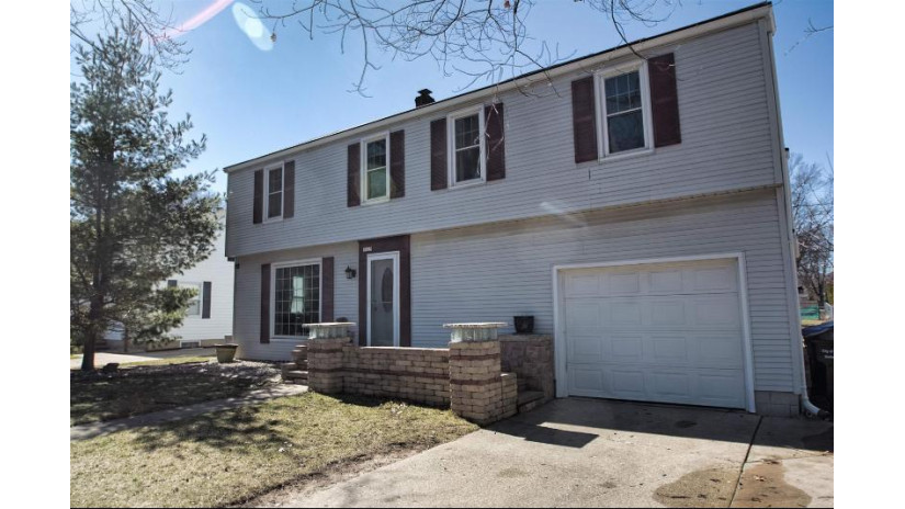 1929 N Division Street Appleton, WI 54911 by Score Realty Group, Llc $274,900