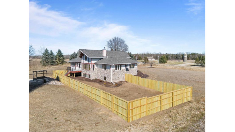 3287 Huebscher Road Pensaukee, WI 54101 by Coldwell Banker Real Estate Group $674,900