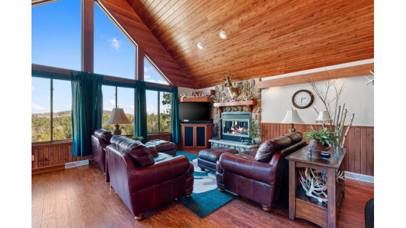 19731 Mountain Road Dunbar, WI 54119 by Whitetail Dreams Real Estate, Llc $3,900,000