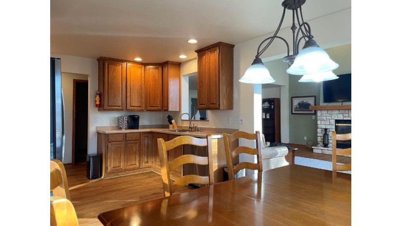 7585 Meadow Ridge Road J-38 Egg Harbor, WI 54209 by Resource One Realty, Llc - CELL: 920-621-9659 $639,900