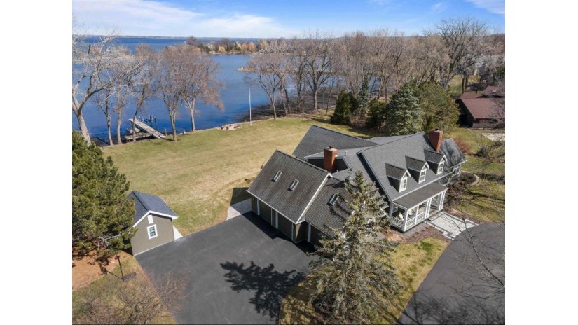 104 Limekiln Drive Neenah, WI 54956 by Coldwell Banker Real Estate Group $1,500,000