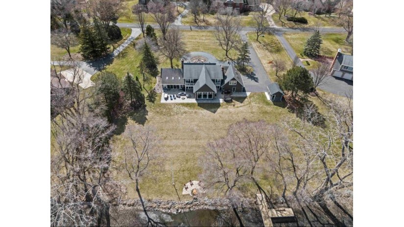 104 Limekiln Drive Neenah, WI 54956 by Coldwell Banker Real Estate Group $1,500,000