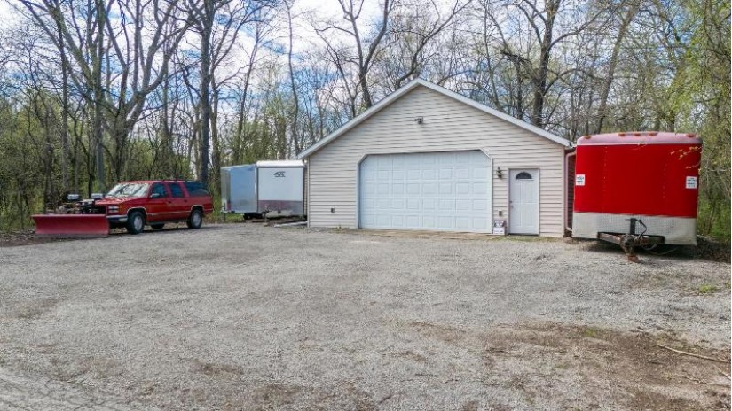 4530 S Us Hwy 45 Black Wolf, WI 54902 by Berkshire Hathaway Hs Fox Cities Realty - PREF: 407-579-9972 $894,000