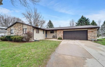 441 Sunrise Circle, Brillion, WI 54110