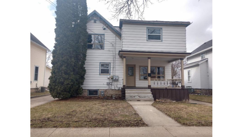 511 S Locust Street Appleton, WI 54914 by Valley Realty, Inc. $224,900