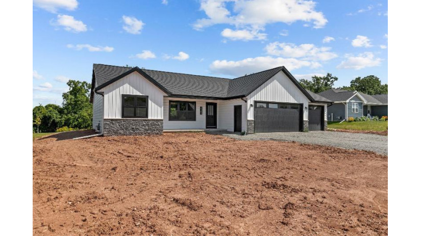 4342 Lakeland Drive Omro, WI 54904 by Beckman Properties $425,000