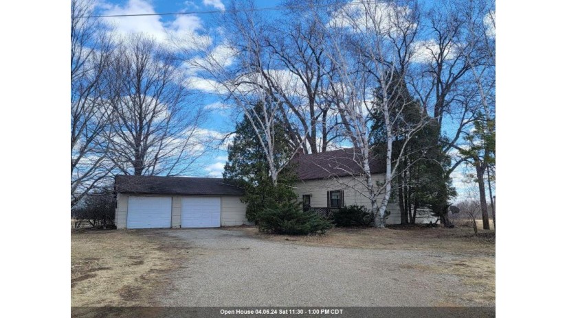 4884 Lade Beach Road Little Suamico, WI 54141 by Zimms and Associates Realty, LLC - CELL: 920-655-7323 $175,000