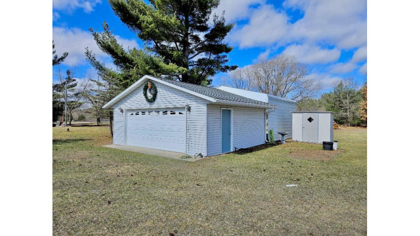 223 E Chicago Road Wautoma, WI 54982 by First Weber, Inc. $209,980