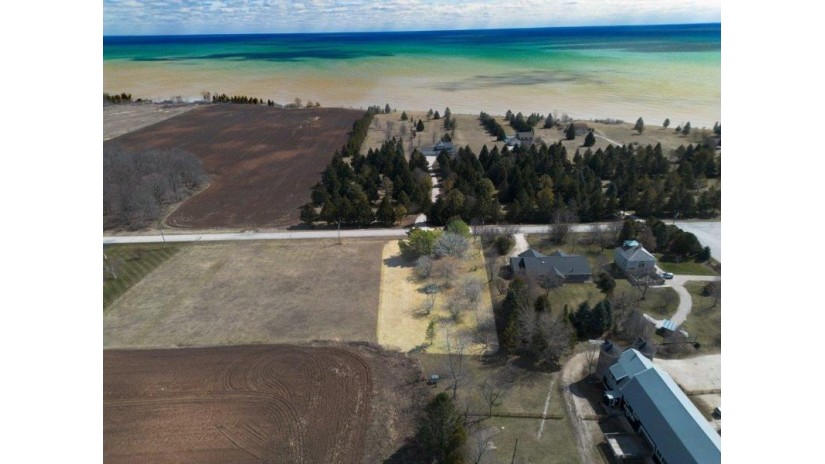 709 Lakeshore Drive Kewaunee, WI 54216 by Town & Country Real Estate $54,900