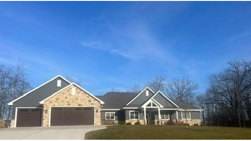 1904 Cottontail Drive Utica, WI 54904 by Quorum Enterprises, Inc. $799,000