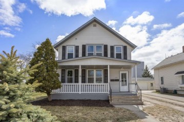 211 E Main Street, Chilton, WI 53014