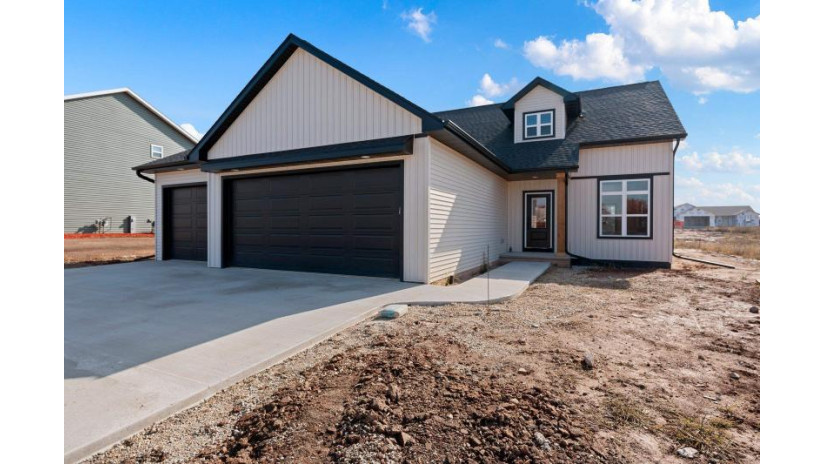 2013 Antelope Trail Kaukauna, WI 54130 by First Weber, Inc. $449,000