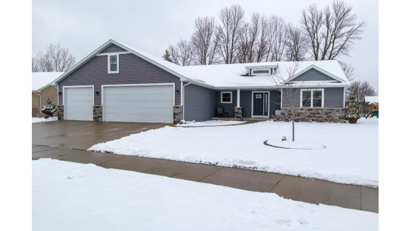 3346 E Lourdes Drive Appleton, WI 54915 by Assist 2 Sell $465,000