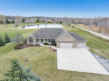 2668 Dickinson Road, Ledgeview, WI 54115